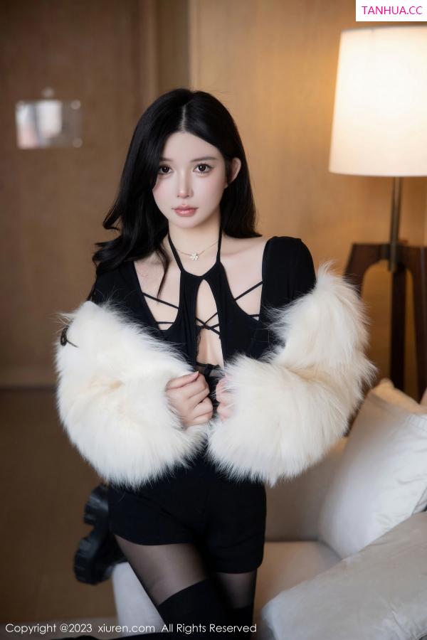   [XiuRen]高清写真图 2023.02.03 No.6212 林珊珊 黑丝美腿第22张图片